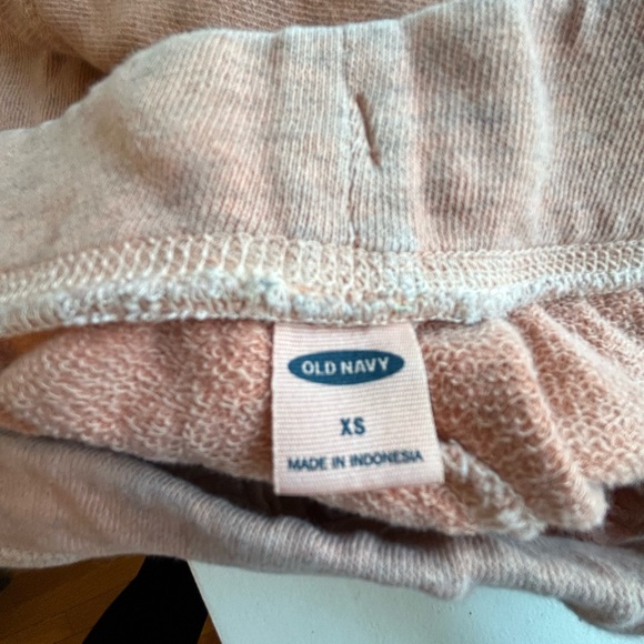 Old Navy- Heathered orange short shorts - Picture 2 of 2